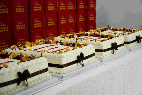 Bánh Kem Sự Kiện Sinh Nhật Nhân Viên