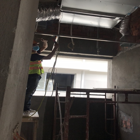 THI CÔNG VÀ GIA CỐ SẮT NHÀ TẮM CỬA ĐI