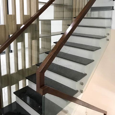 CẦU THANG KÍNH BẮT BỌ TAY VỊN GỔ HƯƠNG CAO CẤP KÍNH CƯỜNG LỰC 10mm