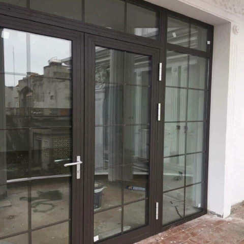 CỬA NHÔM XINGFA XÁM CAO CẤP CHIA PANO ( CHIA Ô)
