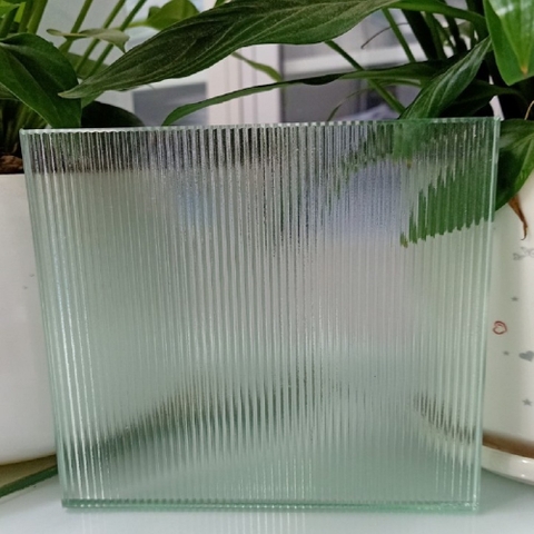 KÍNH GÂN SỌC 10 mm Cường Lực