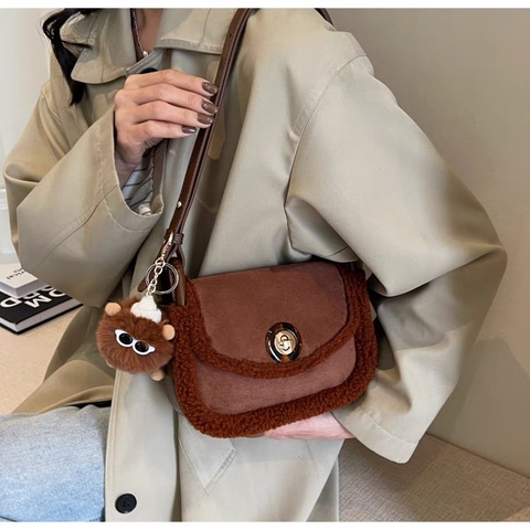 Túi Da Lộn Đeo Chéo Nữ - Giỏ Đeo Vai Mona - tt231115