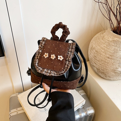 Balo Size Nhỏ Gọn Nhẹ Phù Hợp Đi Chơi Đi Dạo - tt251057