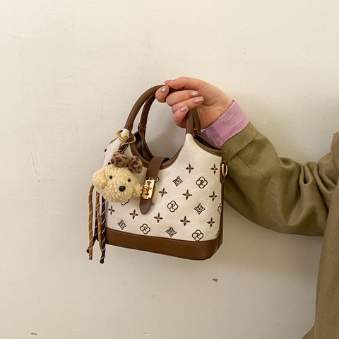 Túi Xách Nhỏ Nhẹ Nhàng Dễ Mang - tt250331