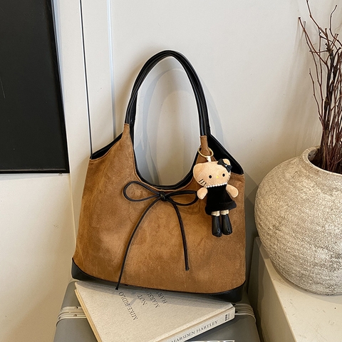 Túi Da Lộn Size To Đeo Vai Thoải Mái Dễ Sử Dụng - tt251061