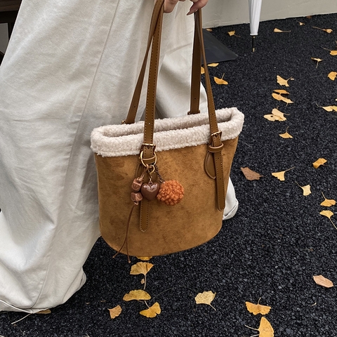 Túi Size Vừa Không Quá To Không Quá Nhỏ - tt251175