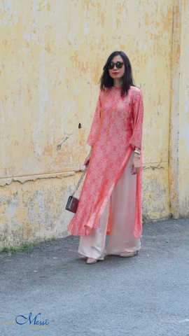 Áo dài tơ tằm cổ độn MaxMessi Premium Collection