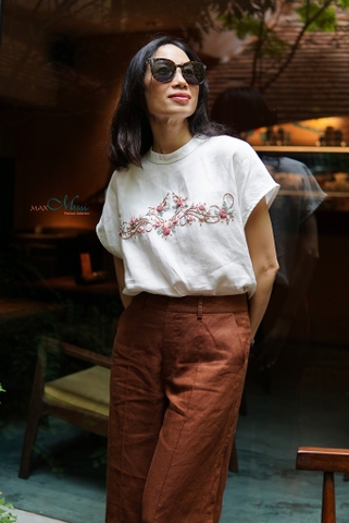 Áo linen thêu tay cổ lọ AMMY - MaxMessi