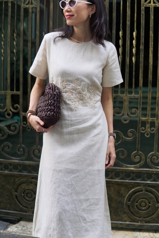 G82 Đầm linen thêu hoa eo GEMMA MaxMessi