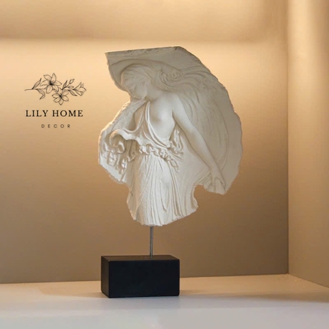 𝑻𝑼̛𝑶̛̣𝑵𝑮 𝑵𝑼̛̃ 𝑻𝑯𝑨̂̀𝑵 𝑻𝑹𝑨𝑵𝑮 𝑻𝑹𝑰́ 𝑵𝑮𝑯𝑬̣̂ 𝑻𝑯𝑼𝑨̣̂𝑻