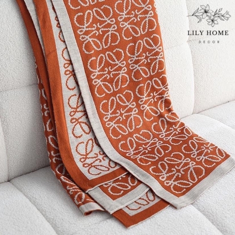 𝑪𝑯𝑨̆𝑵 𝑳𝑶𝑾𝑬