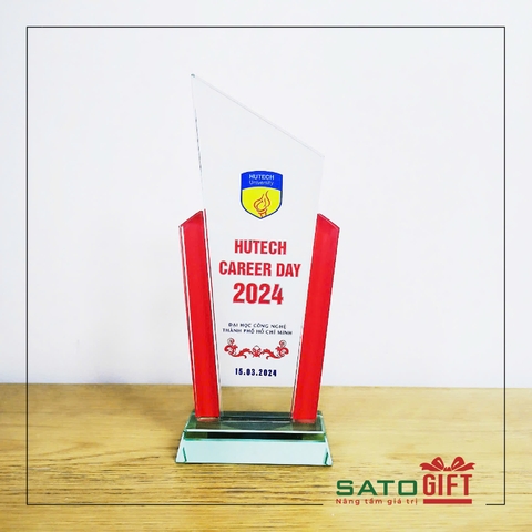 Quà tặng Kỷ niệm chương: Kỷ niệm chương Cánh Buồm