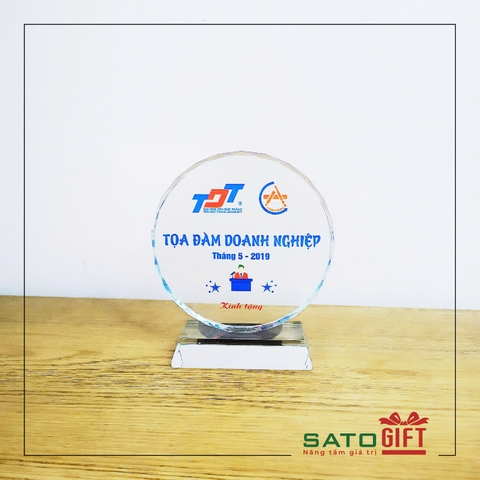 Quà tặng Kỷ niệm chương: Kỷ niệm chương hình Tròn