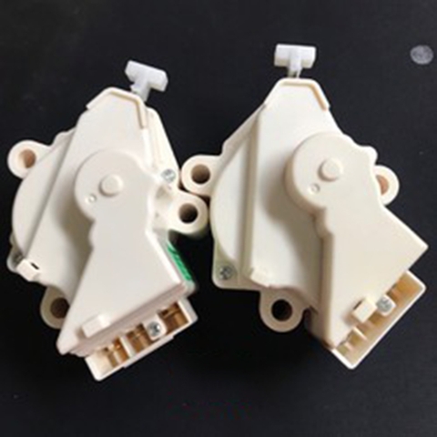 Xả LG trắng 3 chân hàng xịn