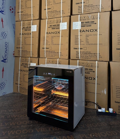 Tủ Sấy Tiệt Trùng Bát Đĩa RN65