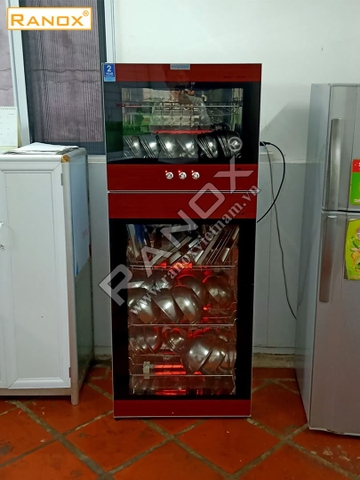 Tủ khử trùng bát đũa 368L màu đỏ