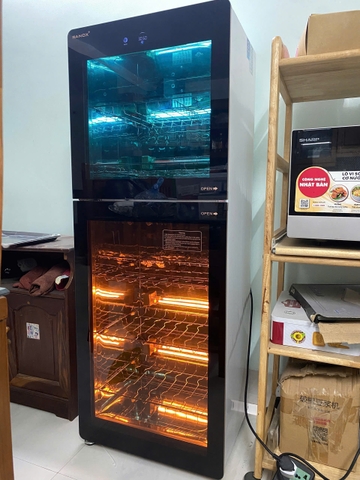 Tủ Sấy Tiệt Trùng Bát Đĩa RN380