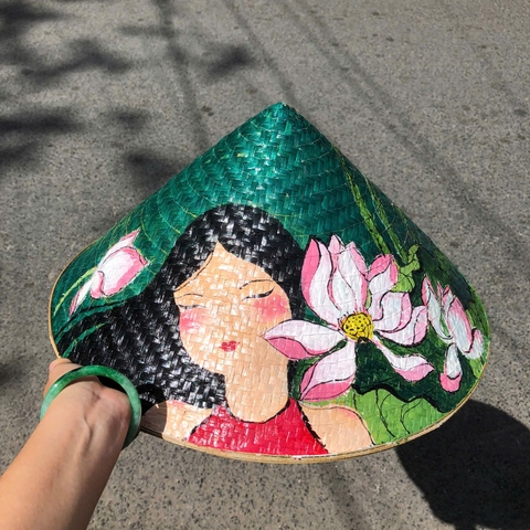 Nón Cỏ Bàng vẽ hoa đẹp - Nón Lá Cỏ Bàng Chắc Chắn (có sẵn dây nón)