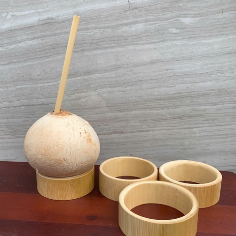 Giá đỡ dừa bằng tre dùng trong nhà hàng , khách sạn / Đế tre lót dừa