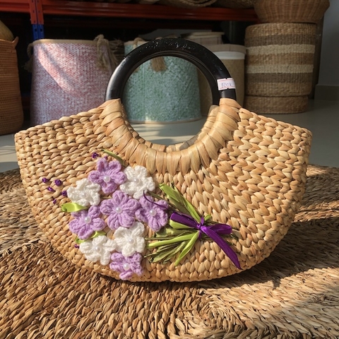 Giỏ xách lục bình thêu tay có lót vải và khoá kéo - Túi bán nguyệt quai gỗ