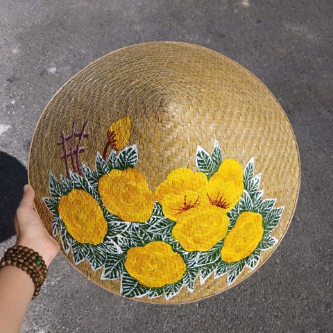 Nón Cỏ Bàng vẽ hoa đẹp - Nón Lá Cỏ Bàng Chắc Chắn (có sẵn dây nón)