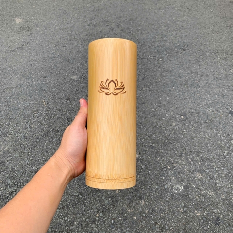 Ống đựng nhang bằng tre - Ống tre cắm nhang đẹp có khắc hoa sen