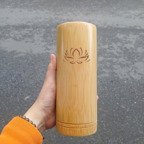 Ống đựng nhang bằng tre - Ống tre cắm nhang đẹp có khắc hoa sen