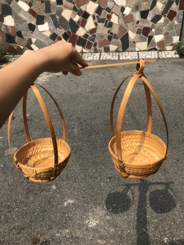 Quang gánh mini trang trí decor dễ thương  chụp ảnh -  Quang gánh tre mini hun khói