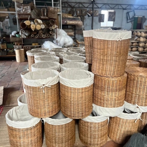 Thùng Sọt Mây - Thùng Rác Mây để toilet có lót nắp và lót vải