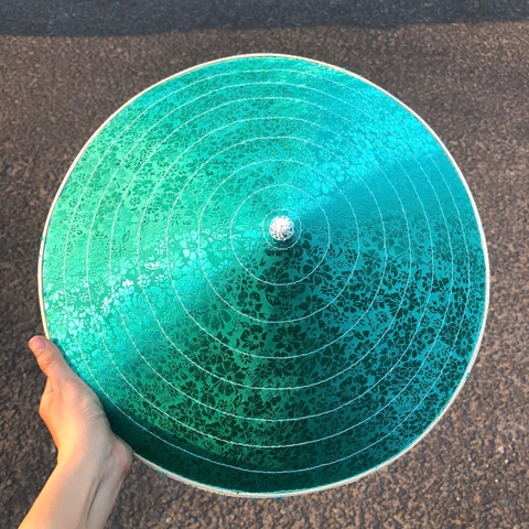 Nón lá LỤA đẹp - Nón lụa 2 lớp dày chắc chắn dùng che nắng/ chụp ảnh (có sẵn dây nón)