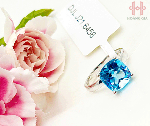 Nhẫn nữ đá Topaz tự nhiên