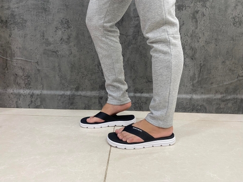 DÉP TÔNG CHÍNH HÃNG - Skechers Men's Navy/White Slippers - 51741/BBK-Black/White