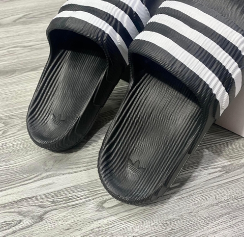 Dép Chính Hãng - Adidas Adilette 22 Slides Black/White - HQ1605