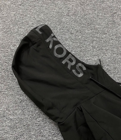 Áo Khoác Chính Hãng - Áo Khoác Lông Michael Kors Black Logo Tròn - M23652RS-02