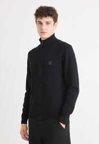 Áo Khoác Chính Hãng - Hugo Boss Zip-up Jacket In Cotton With Logo Badge 