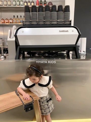 Set áo be váy kẻ caro Yiyaya