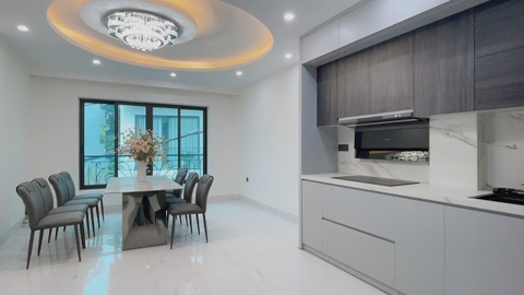 Bán nhà phố Hồng Tiến, Bồ Đề, 7 tầng, DT 68m2, MT 4m, 4PN, thang máy, gara ô tô