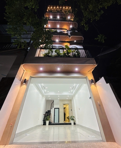 Bán nhà phố Nguyễn Thời Trung, Thạch Bàn, 6 tầng, DT 45m2, MT 4.2m, 3PN, 2026