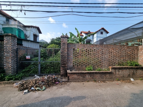 Bán đất Cự Khối, gần cầu Thanh Trì, DT 200m2, MT 10m, 2 mặt ngõ, ô tô vào nhà, 2025