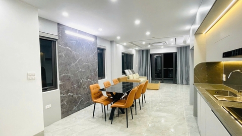 Bán nhà phố Xuân Đỗ, Cự Khối, 6 tầng, DT 53m2, MT 4m, 4PN, có thang máy, gara ô tô