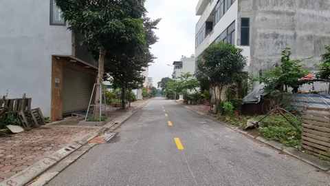 Bán đất phân lô Thạch Bàn, Lô góc, DT 90m2, MT 5.3m, đường 11m, SĐCC, 2025