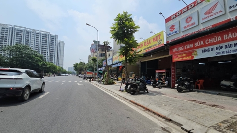 Bán nhà mặt phố Nguyễn Lam, Phúc Đồng, DT 72m2, MT 7.5m, đường 22m, tiện kinh doanh