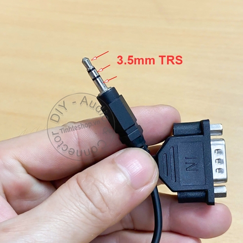 Dây RS232 DB9 đực sang 3.5mm - Samsung LH65QMHPLGC/G0 CBF Male DB9 To 3.5 MM Serial Cable BN39-01545B