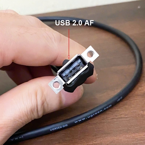 Cáp USB nối dài có đầu bắt vít lắp Bảng điều khiển Tủ kỹ thuật - Panel Mount USB Cable AM to AF with Mounting