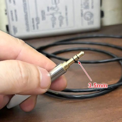 Cáp 3.5 sang DIN 3pin chuyển âm thanh từ Điện thoại Máy tính sang Âm ly Cát sét cổ Châu Âu