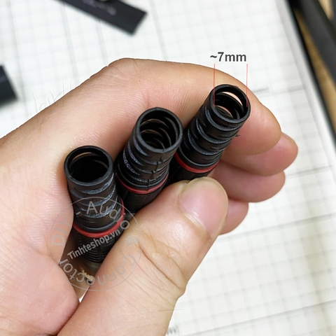 Đầu bấm dây BNC cho camera cáp đồng trục chuôi vỏ nhựa 1 chiếc - BNC male connetor jack plug
