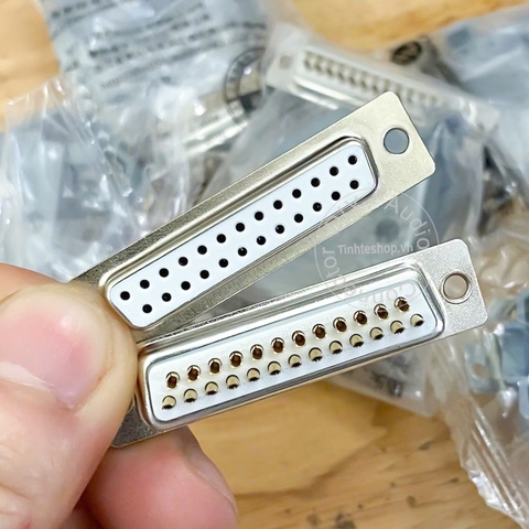 Giắc cắm 25 chân cái hàn kèm vỏ ốp - DB25 female connector
