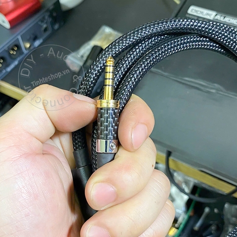 Dây balanced 4.4 sang 2 jack bông sen lõi đồng 6N mạ bạc