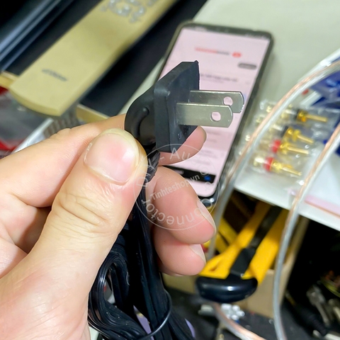 Dây nguồn số 8 phích vuông góc cắm cho TV Đài cát sét Âm ly - NEMA 1-15P to C7 power cord 1.5 meters