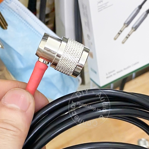 Dây anten TNC cái sang N đực vuông góc - RP-TNC to N connector